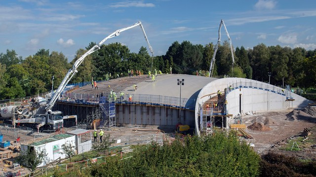 Dome Pour at Jodrell Bank